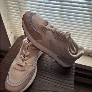 Rachel Zoe Cream and Tan Platform Lace-Up Sneakers